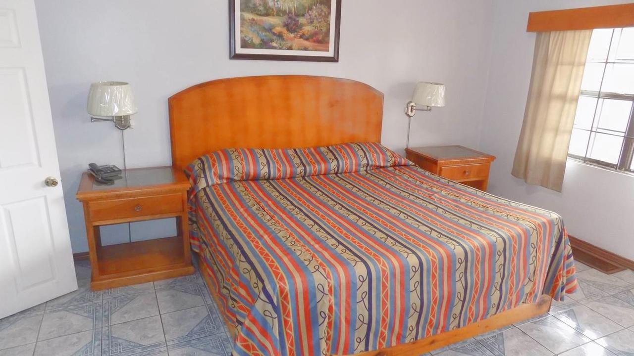 Hotel Del Camino Cuauhtémoc Eksteriør bilde