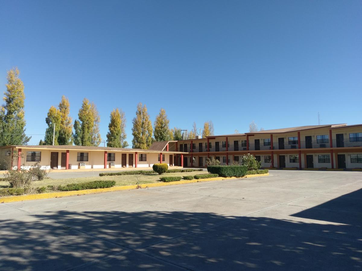 Hotel Del Camino Cuauhtémoc Eksteriør bilde