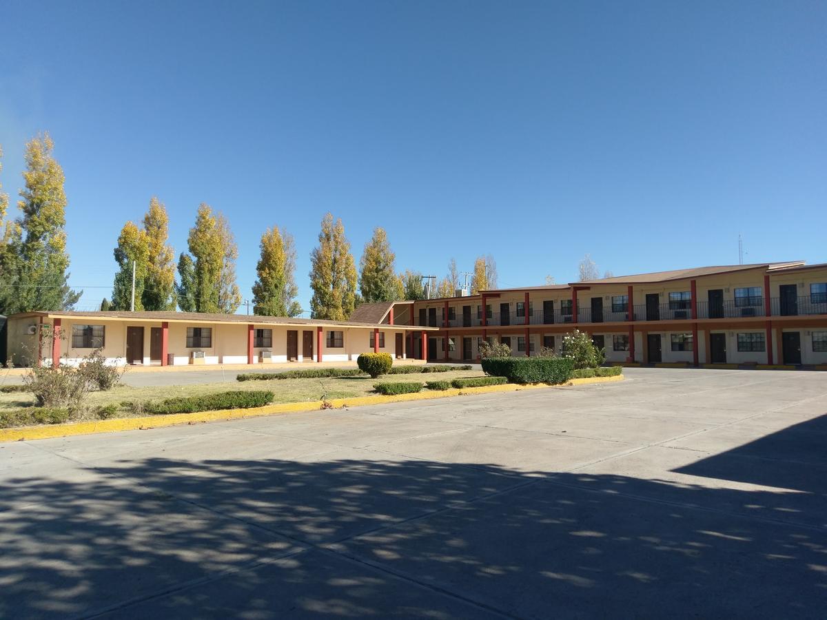 Hotel Del Camino Cuauhtémoc Eksteriør bilde